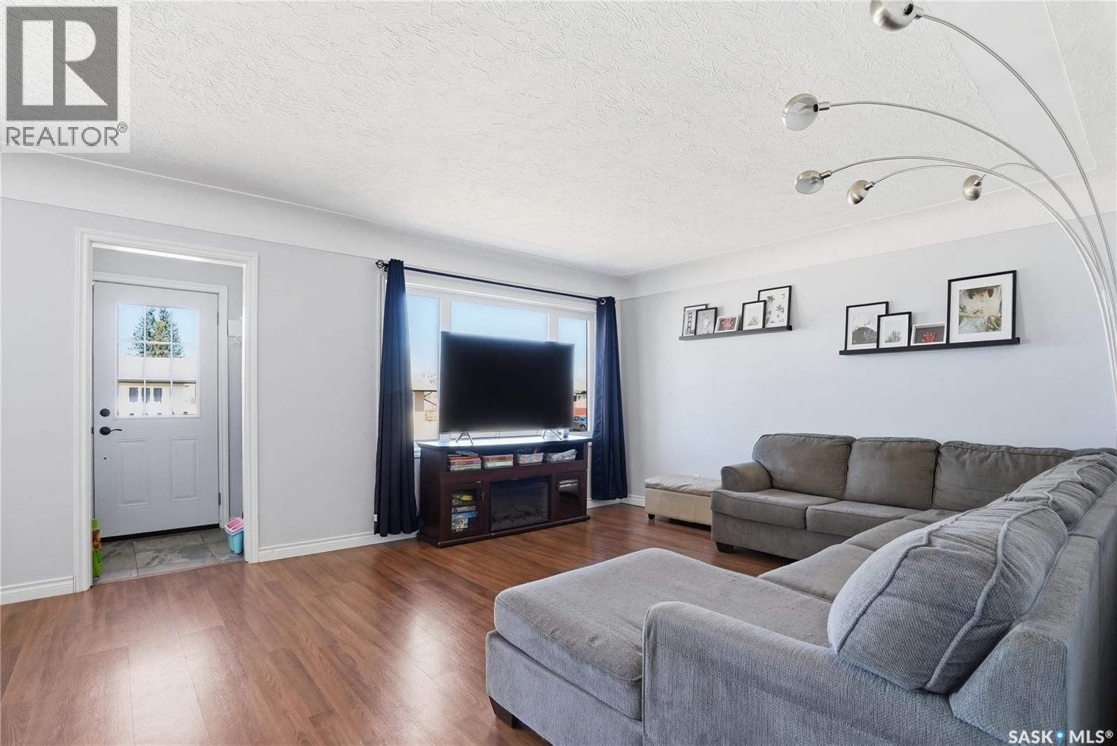 910 P AVENUE — photo 22