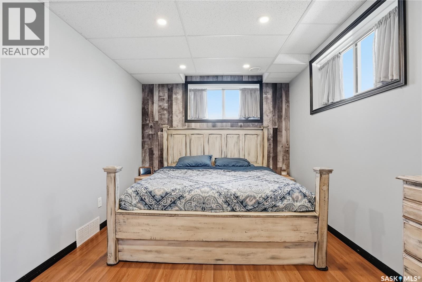 910 P AVENUE — photo 31