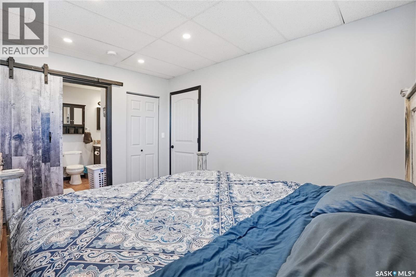 910 P AVENUE — photo 32