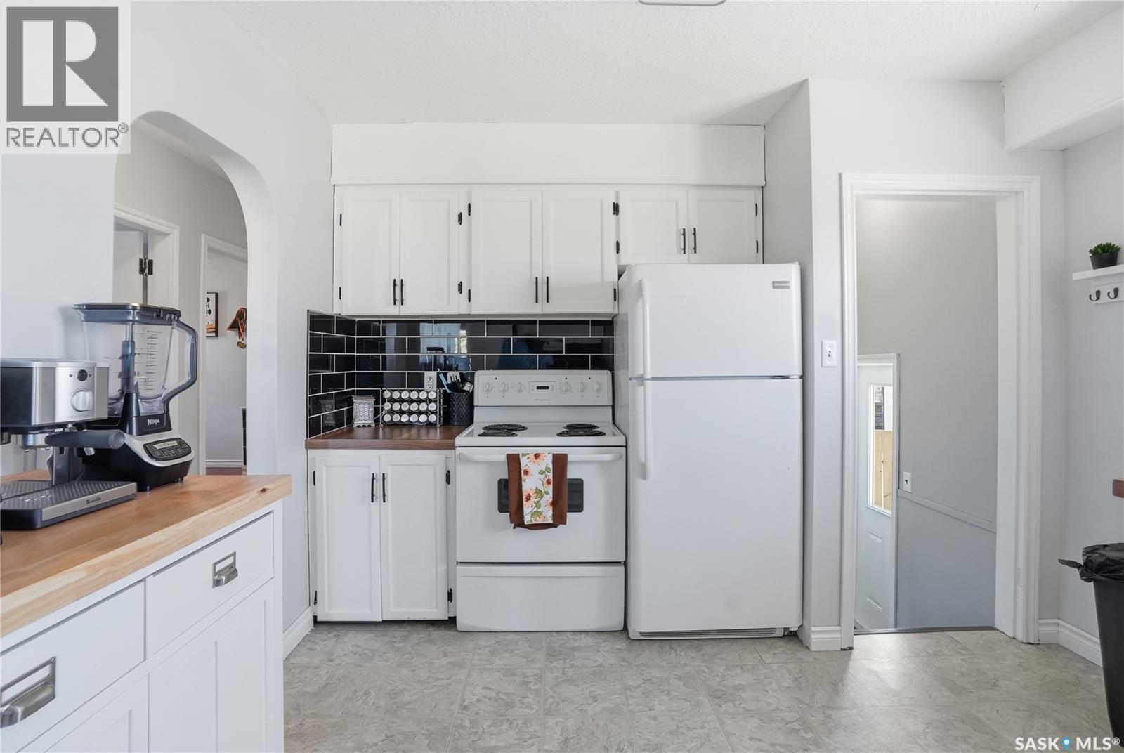 910 P AVENUE — photo 7