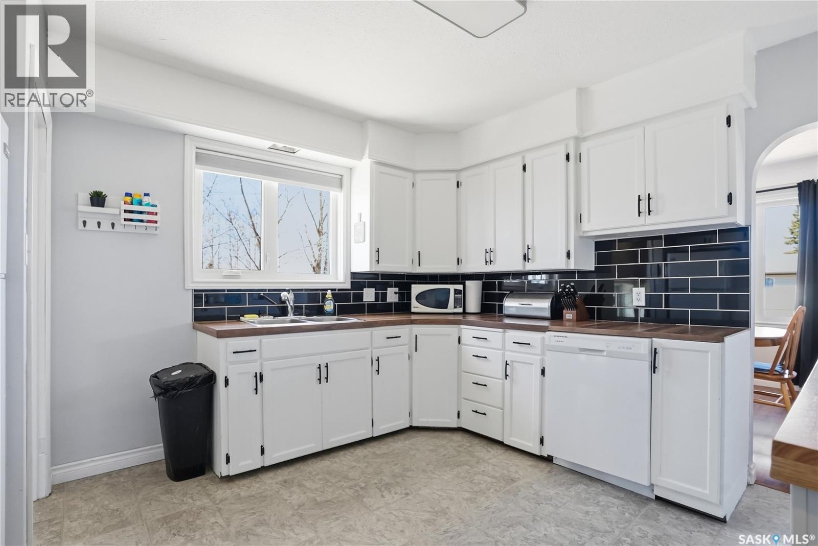 910 P AVENUE — photo 8