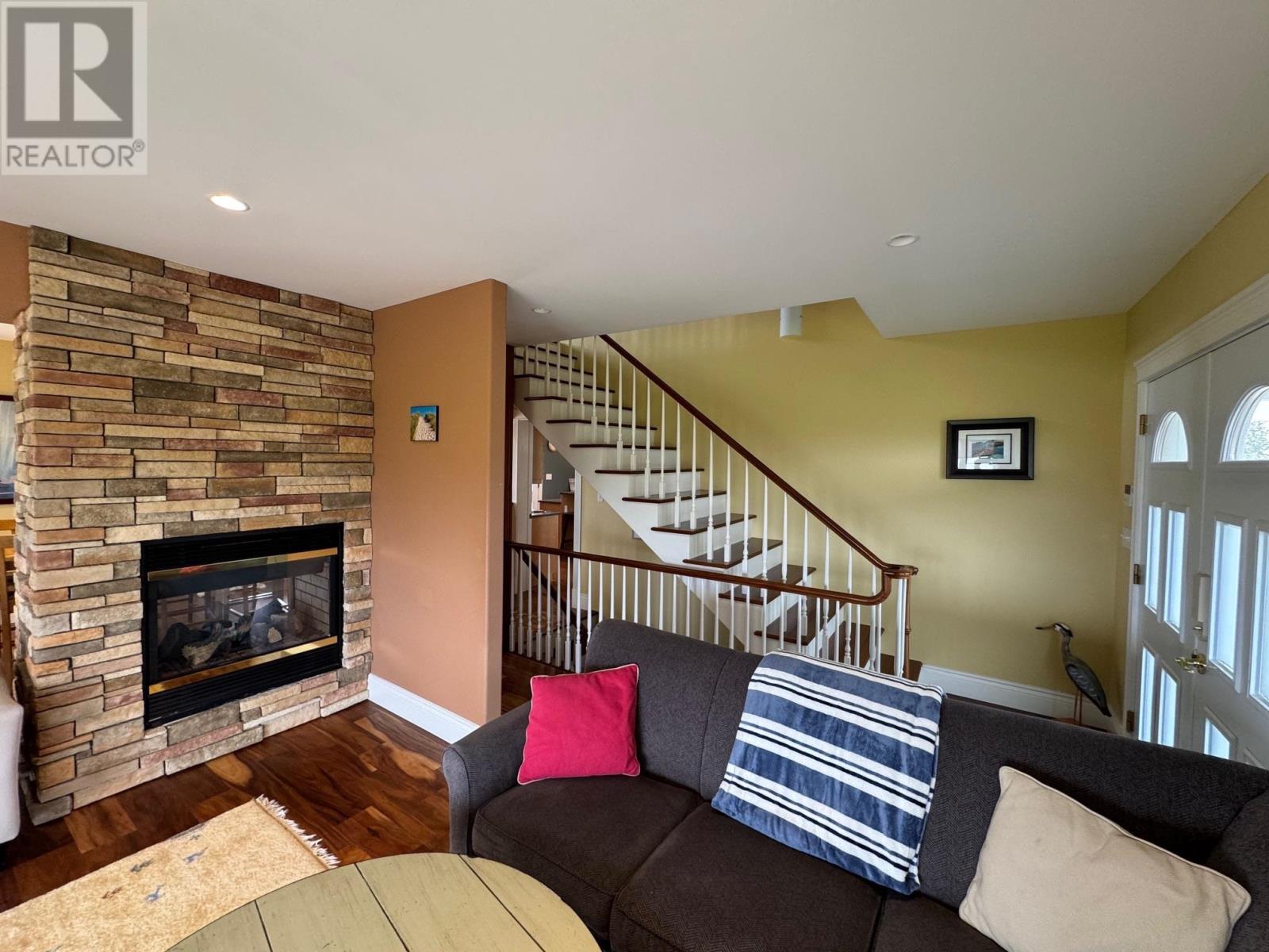 168 Wharf Road - 10