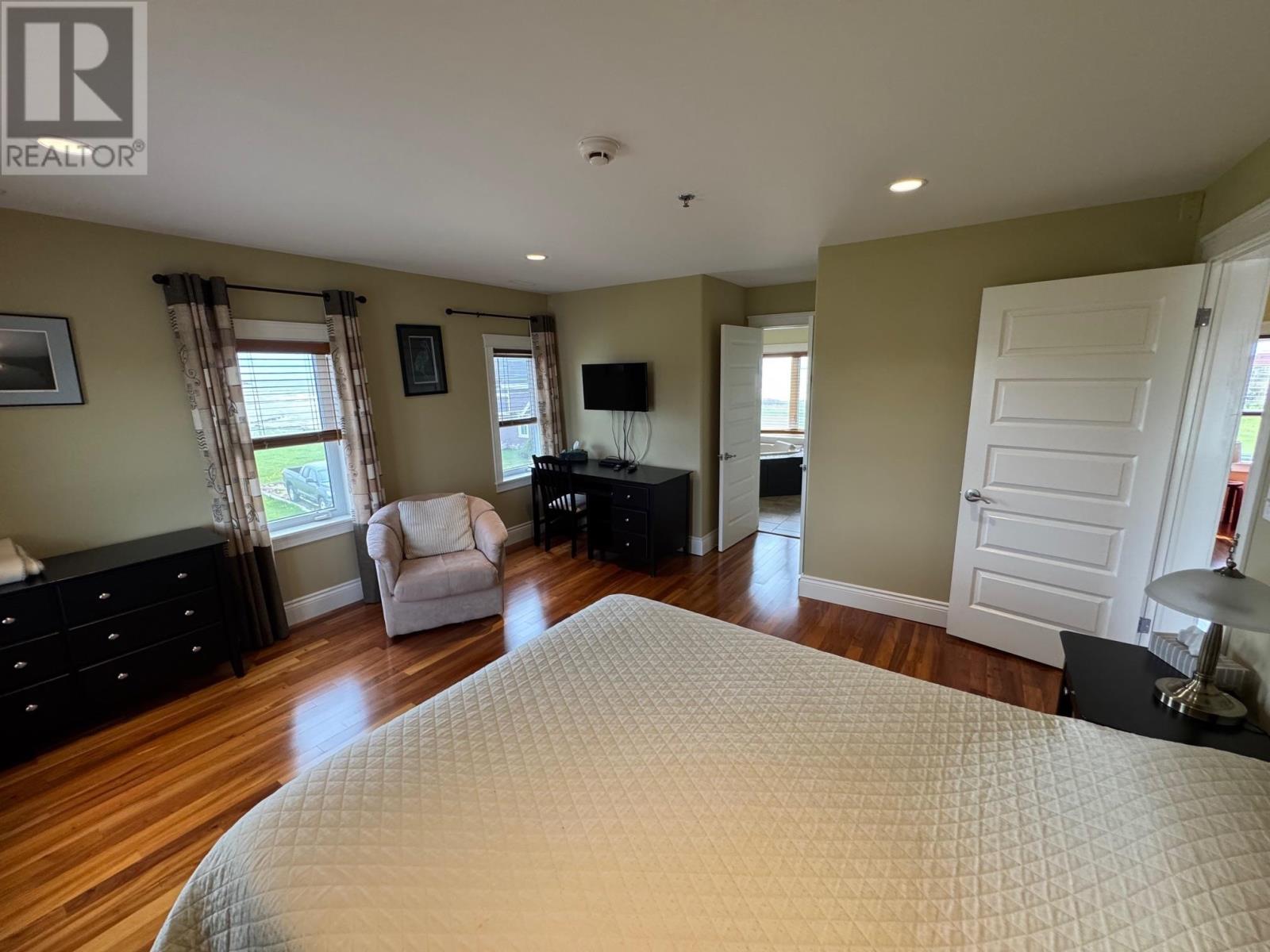 168 Wharf Road - 17