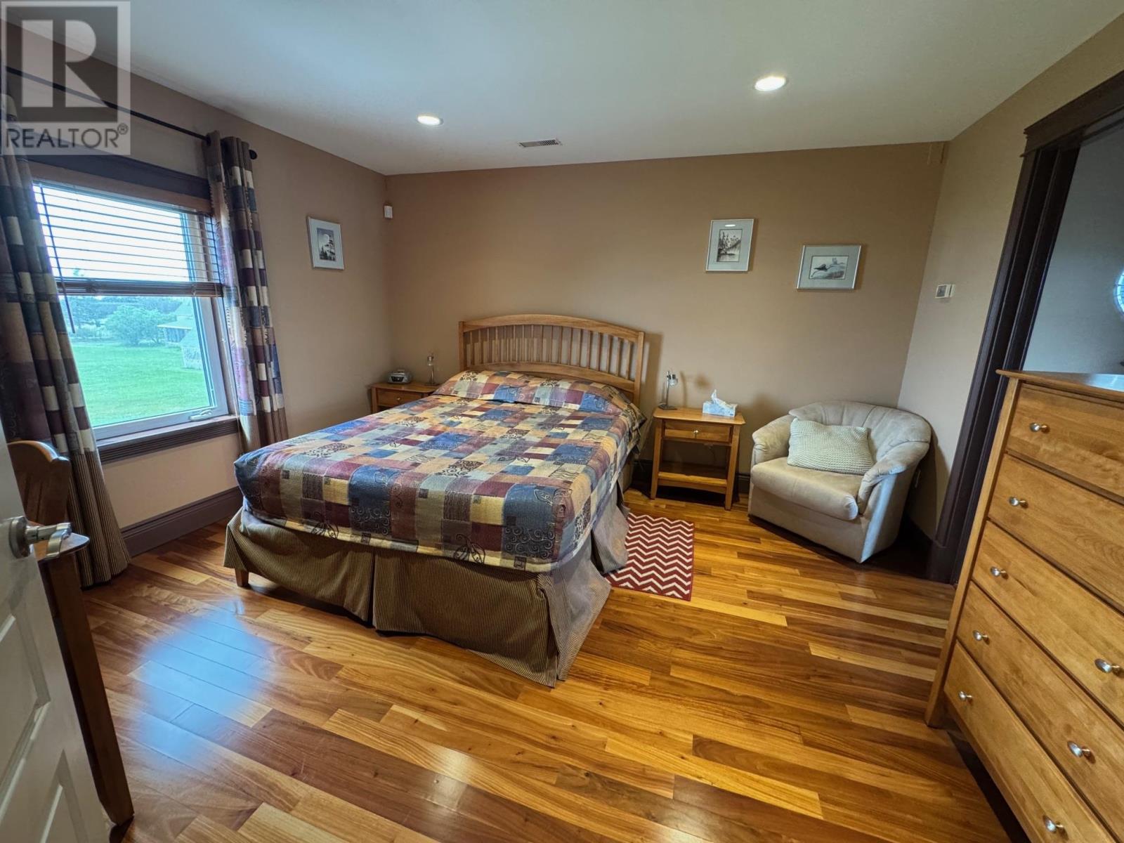 168 Wharf Road - 21