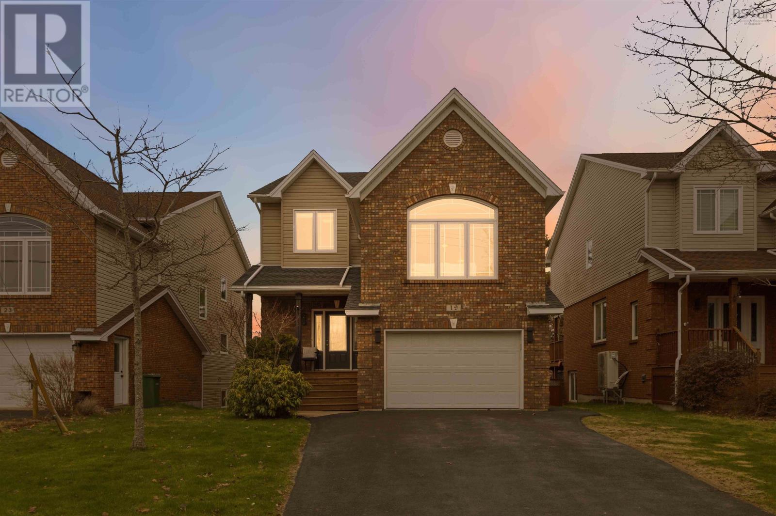 Property 2 of 48 of 19 Haystead Ridge