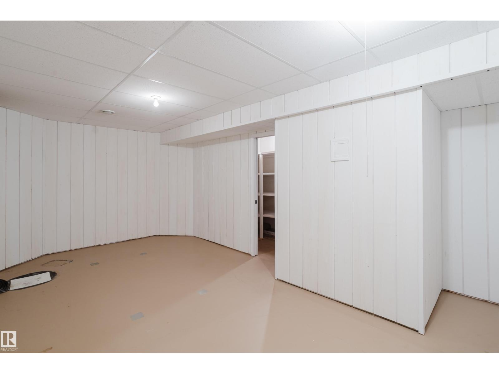 #9 102 BRIDGEPORT CX, Leduc
