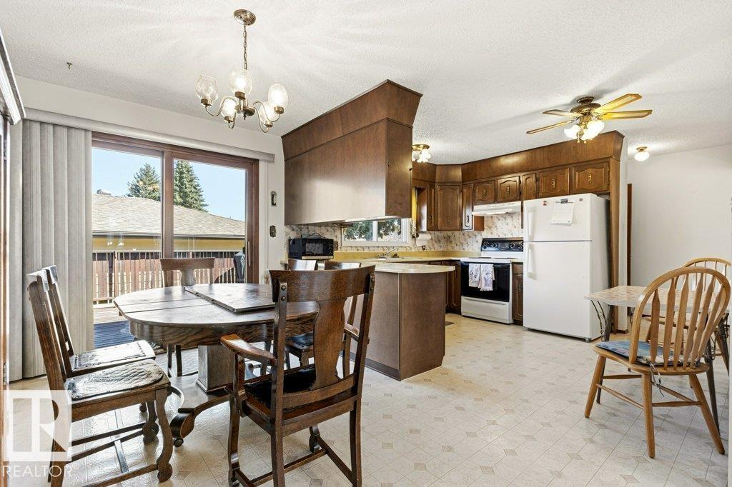 35 OATWAY DR, Stony Plain