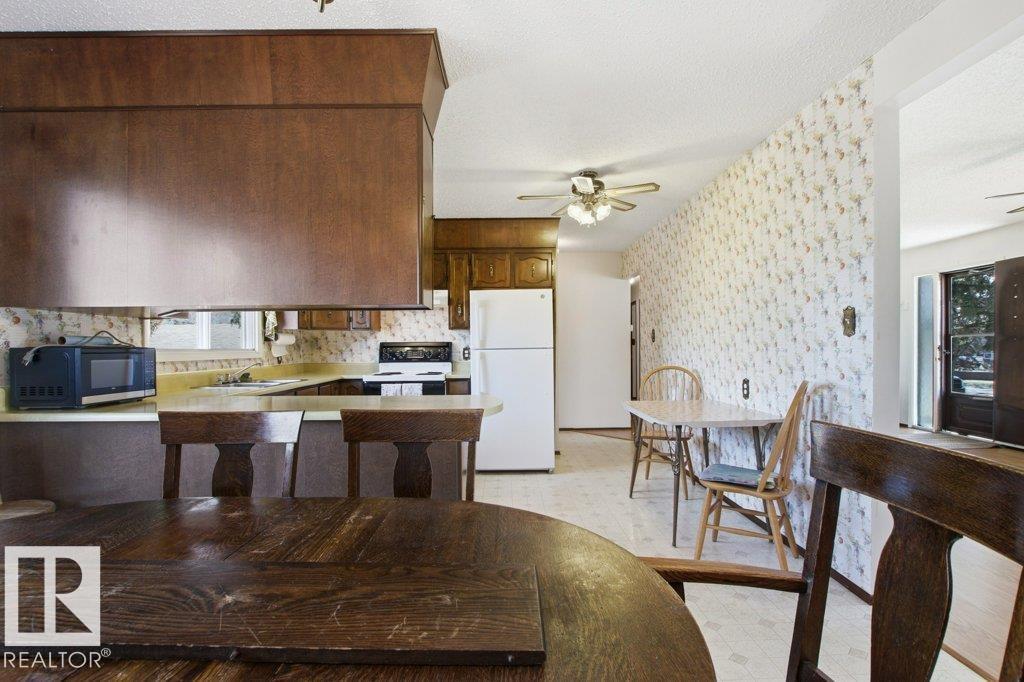 35 OATWAY DR, Stony Plain