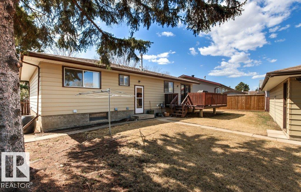 35 OATWAY DR, Stony Plain