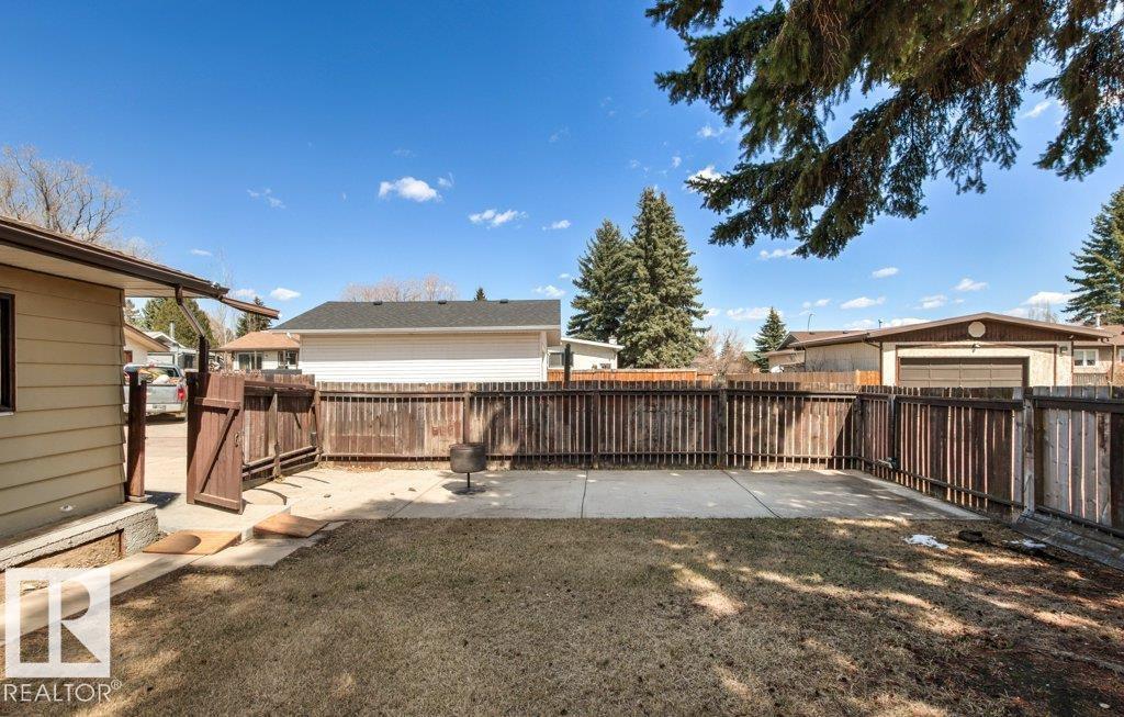 35 OATWAY DR, Stony Plain