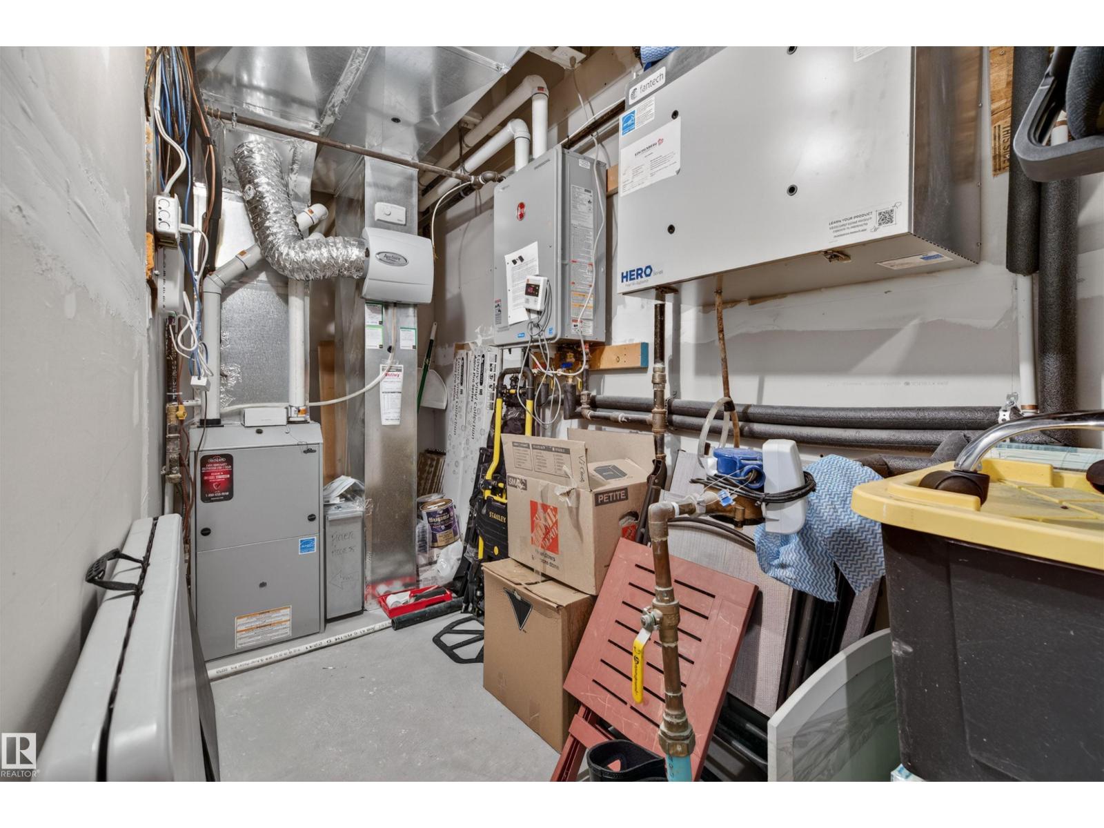 5348 LARK LD NW - 32