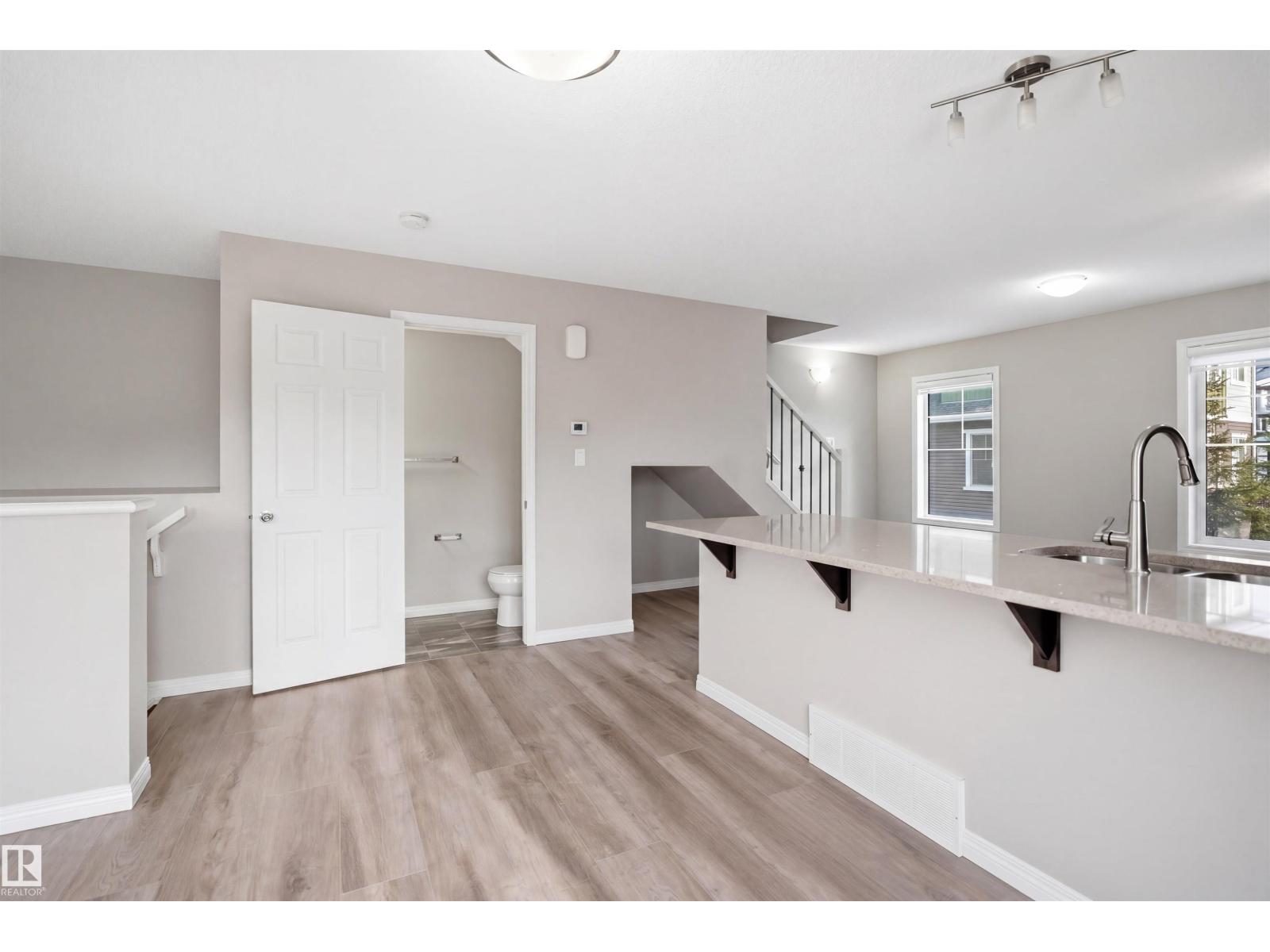 #33 7385 Edgemont WY NW NW, Edmonton