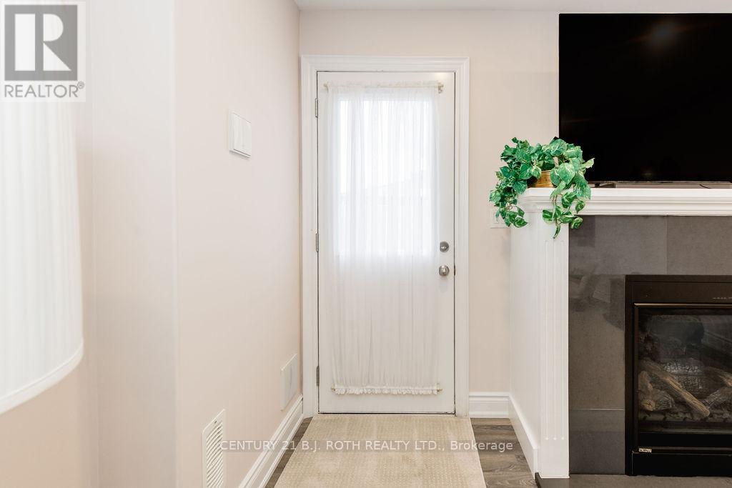 3105 MONARCH DRIVE - 30