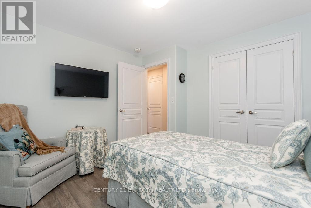 3105 MONARCH DRIVE - 36
