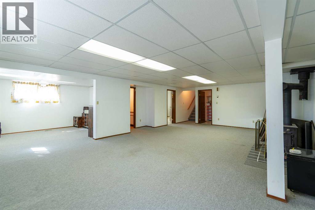 4401 51 Avenue — photo 28