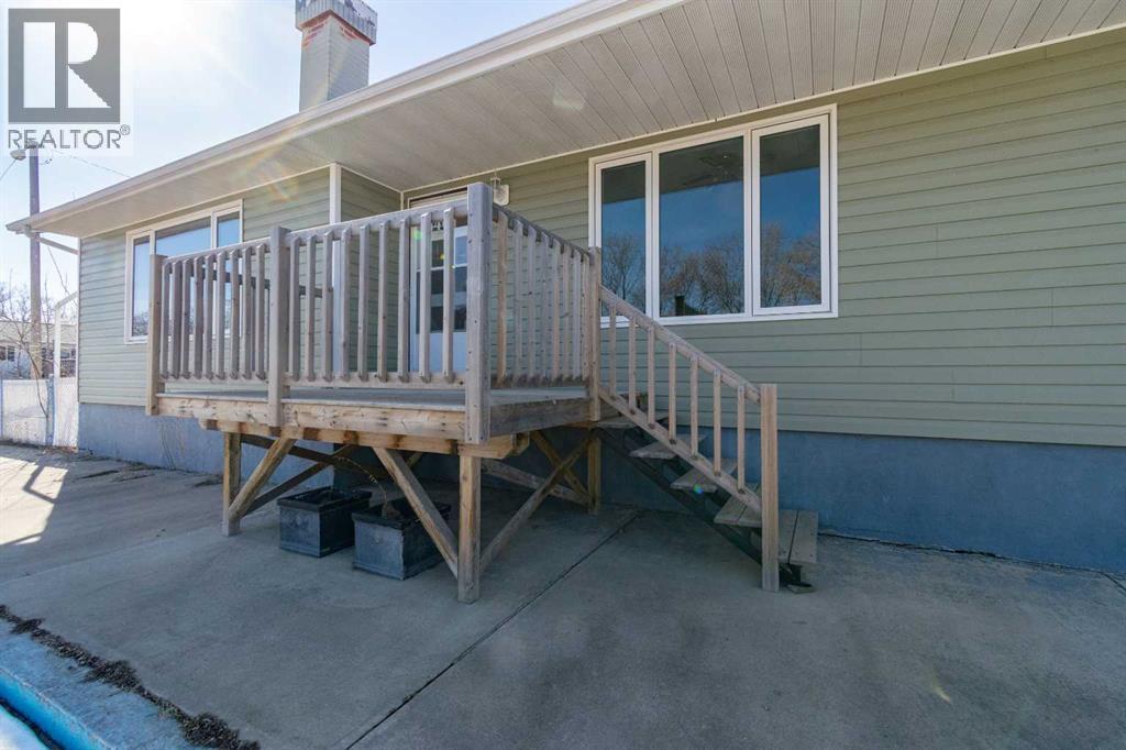 4401 51 Avenue - photo 5