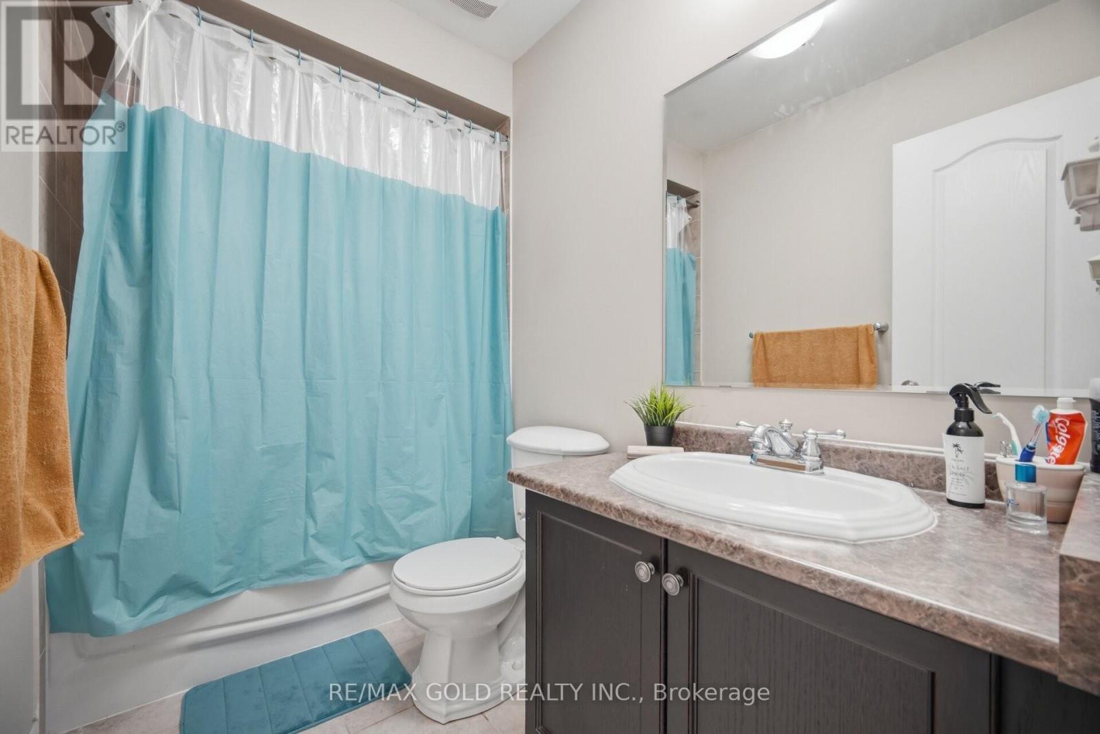 33 GARRYOAKS DRIVE - 22
