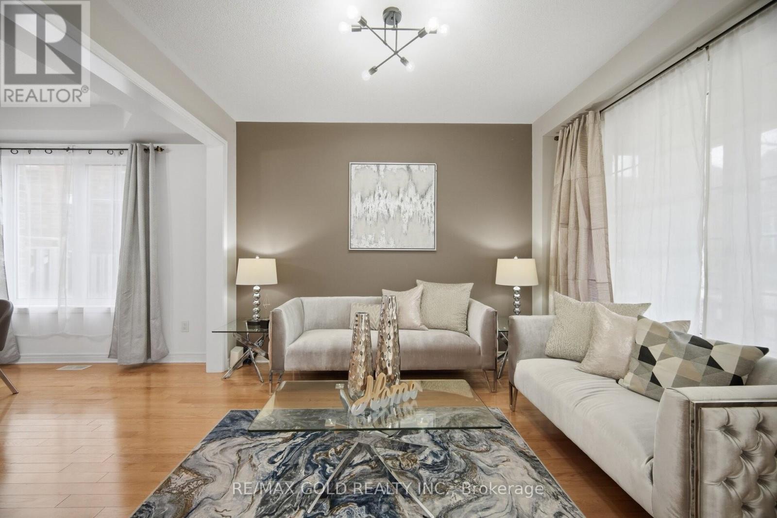 33 GARRYOAKS DRIVE - 3