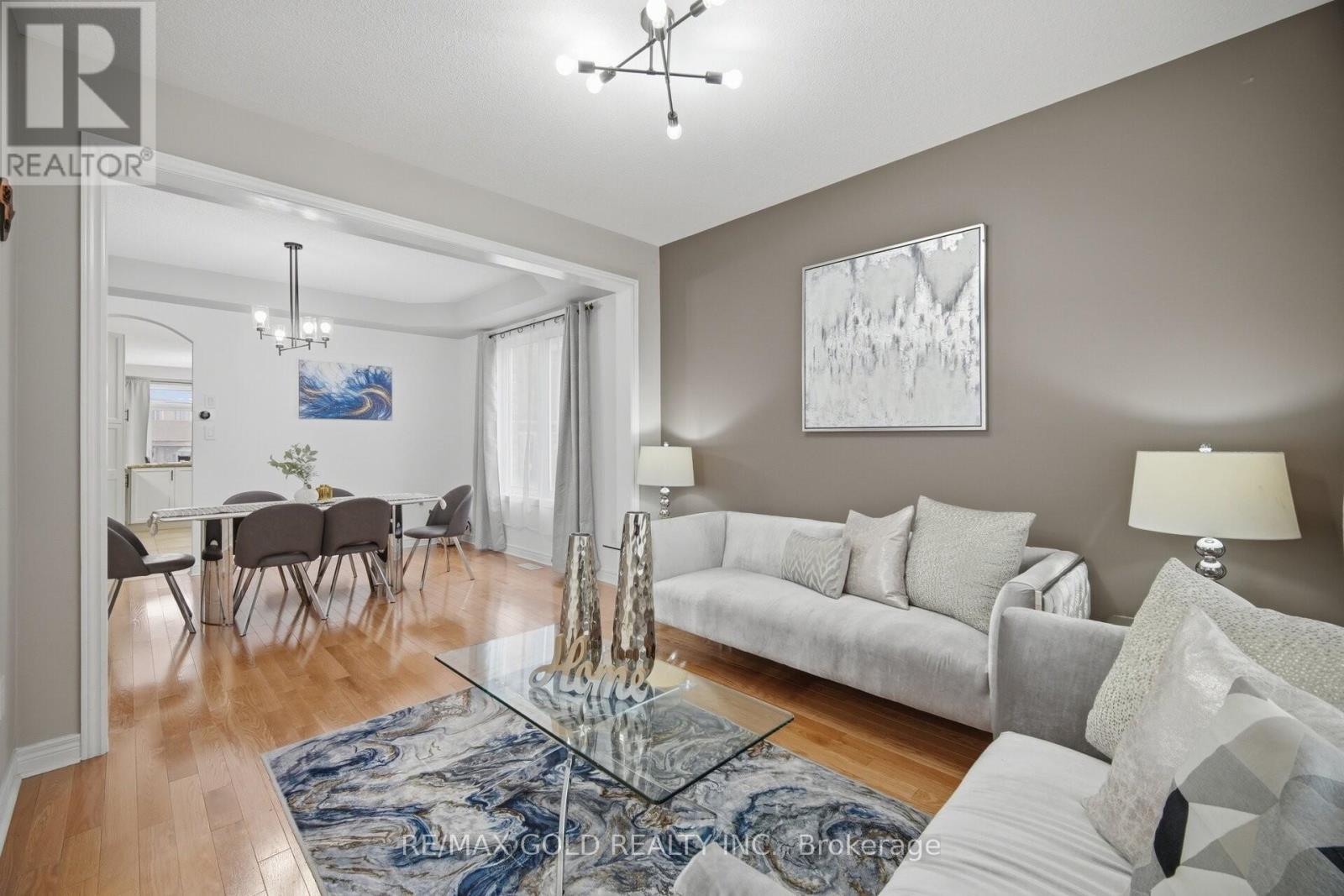 33 GARRYOAKS DRIVE - 5