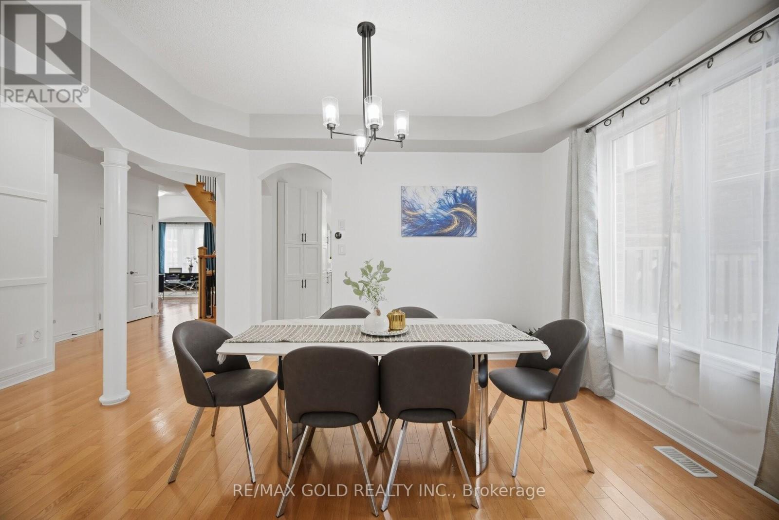 33 GARRYOAKS DRIVE - 6