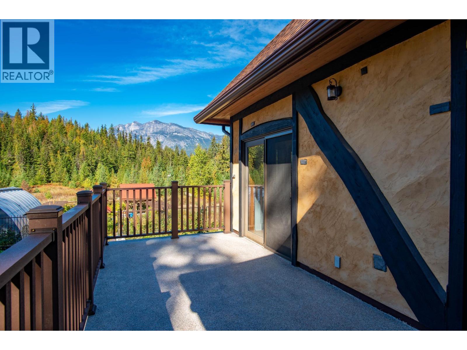 8751 6 Highway - 18