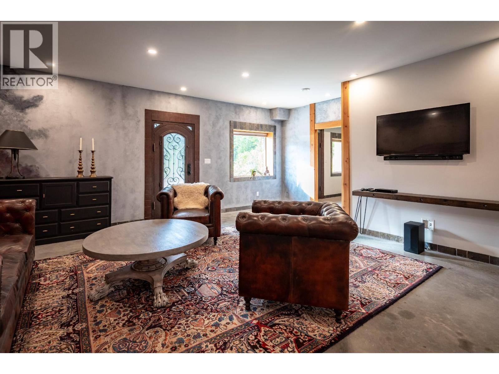 8751 6 Highway - 36
