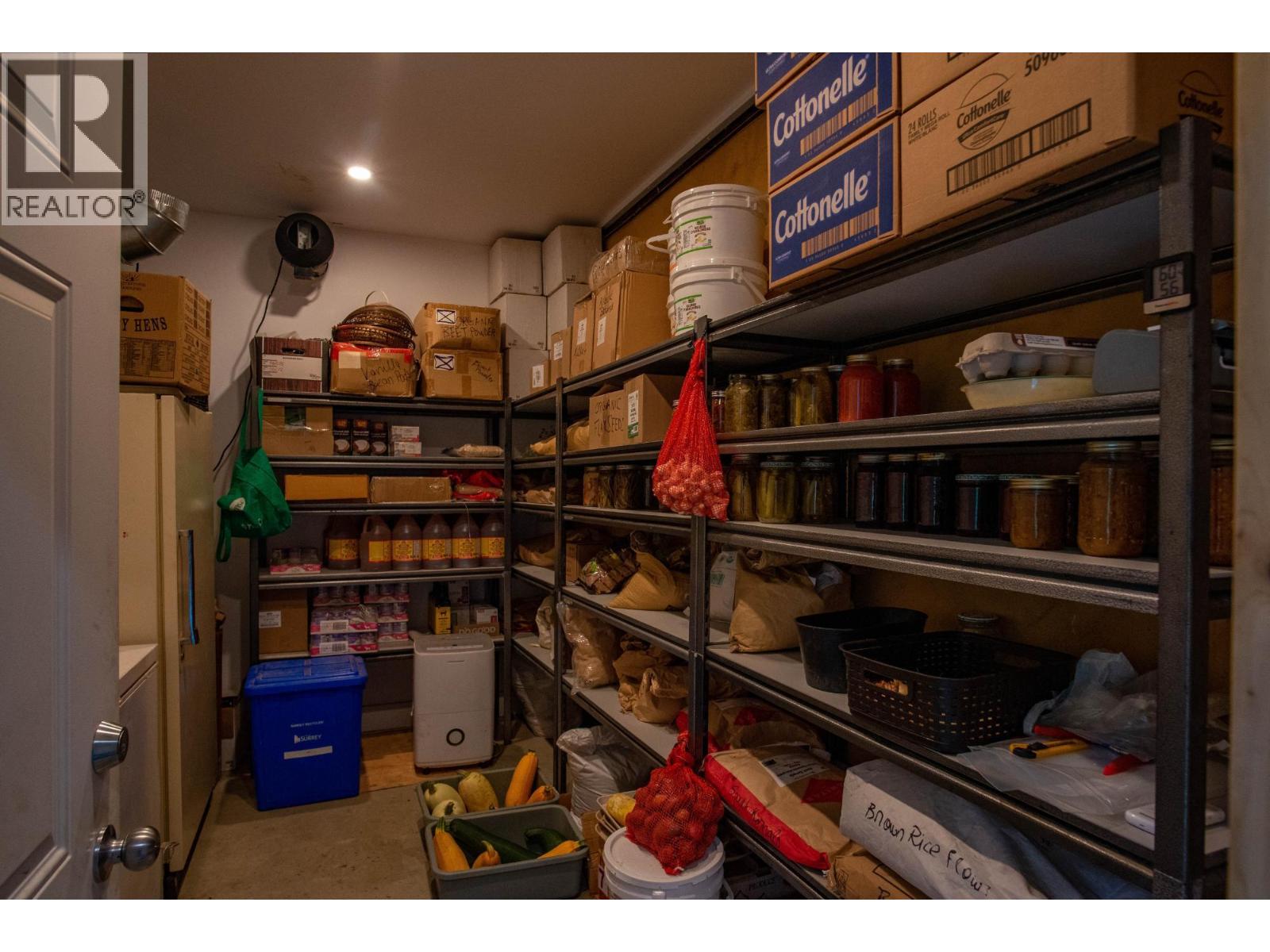 8751 6 Highway - 55