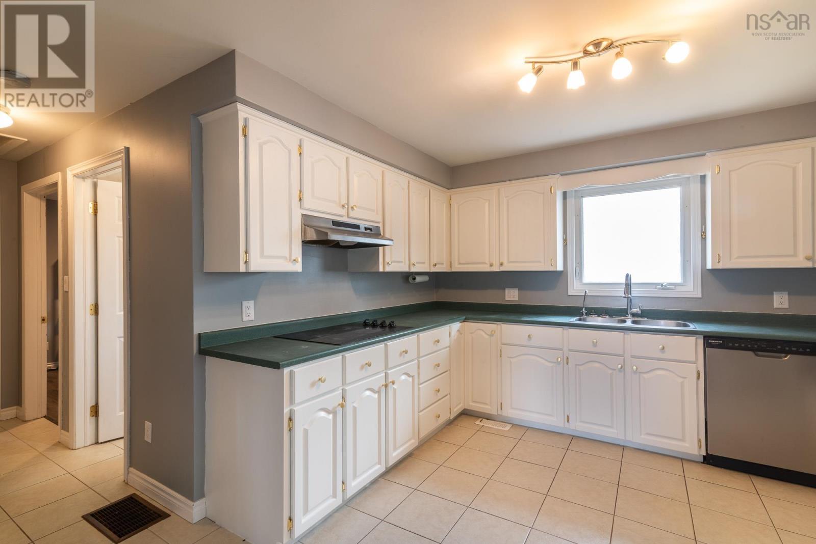 Property 21 of 34 of 48 Birch Street