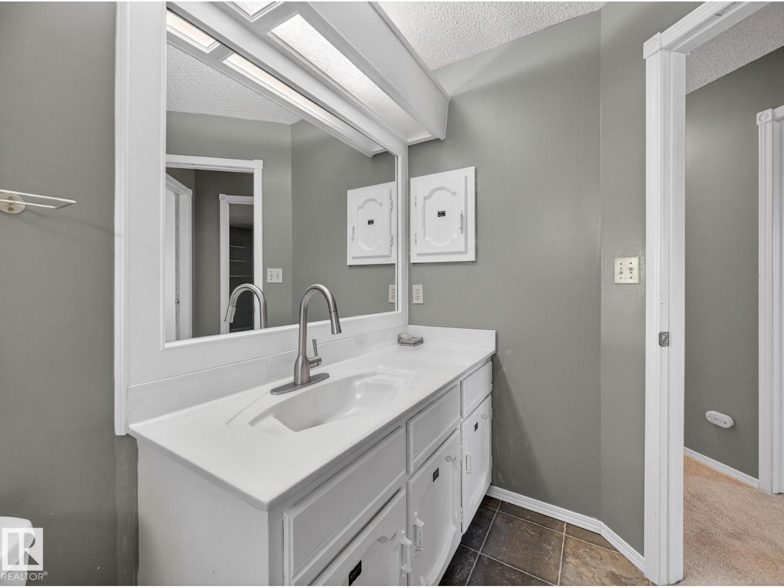 7 NOTTINGHAM BV, Sherwood Park