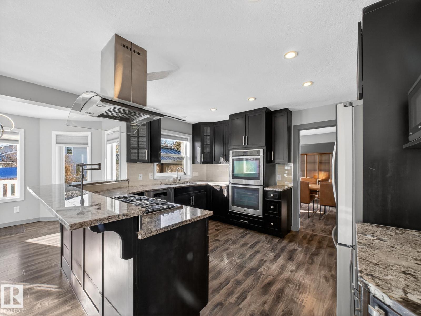7 NOTTINGHAM BV, Sherwood Park