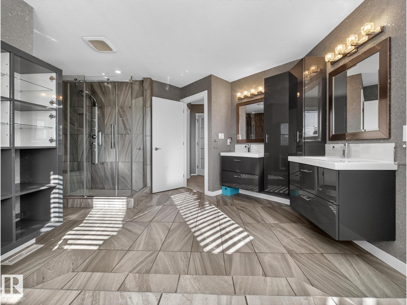7 NOTTINGHAM BV, Sherwood Park