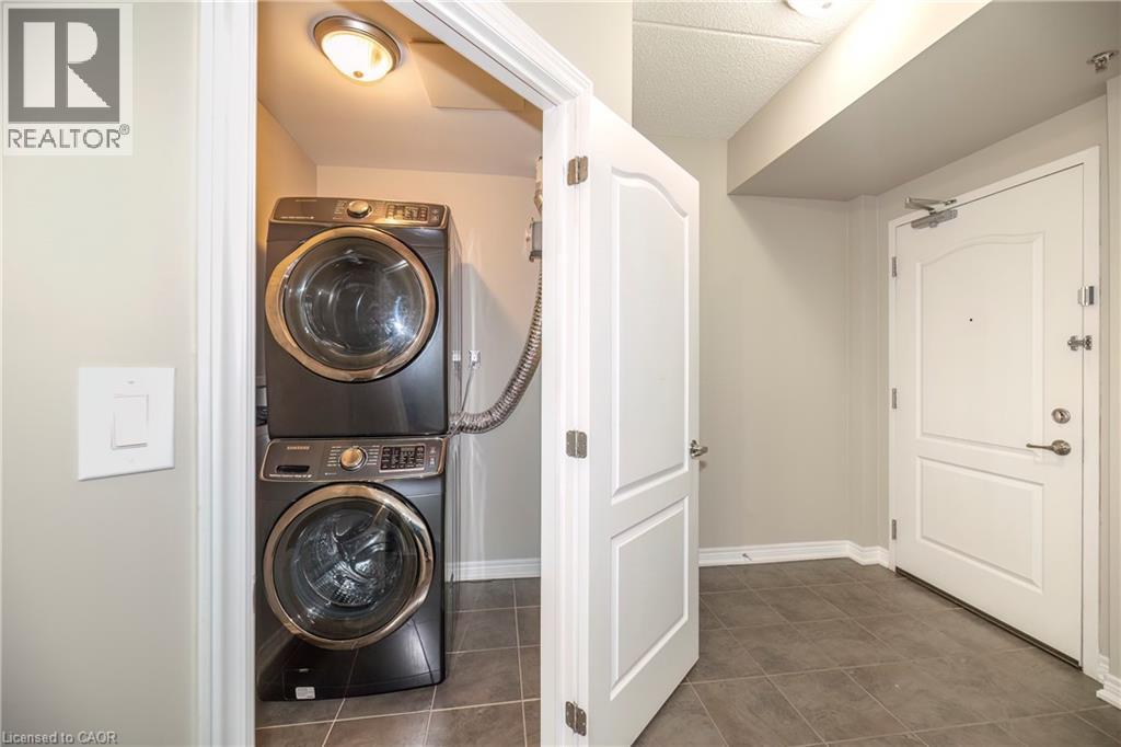 1419 COSTIGAN Road Unit# 403, Milton, Ontario, L9T2L4 — Photo 4