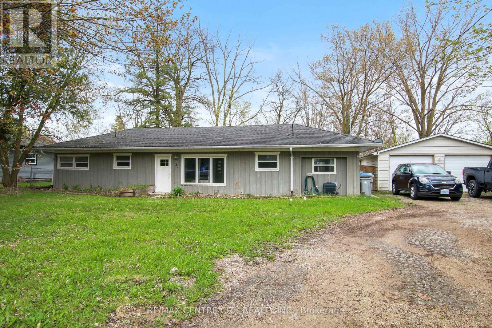 129 DUCHESS AVENUE - 1