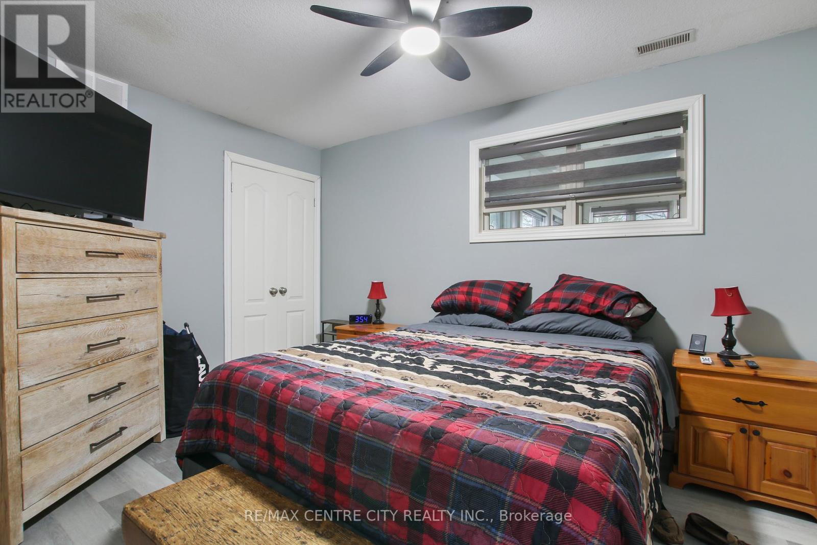 129 DUCHESS AVENUE - 10