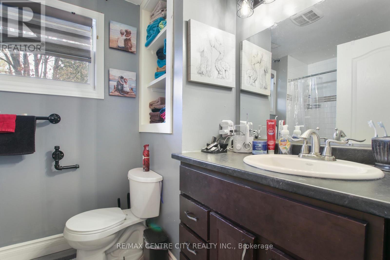 129 DUCHESS AVENUE - 13