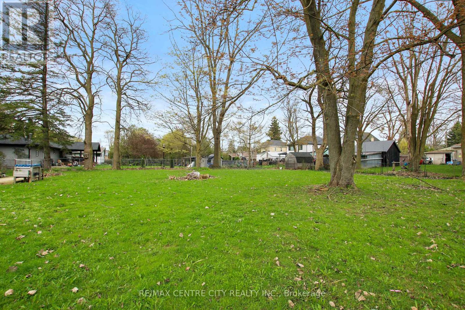 129 DUCHESS AVENUE - 16
