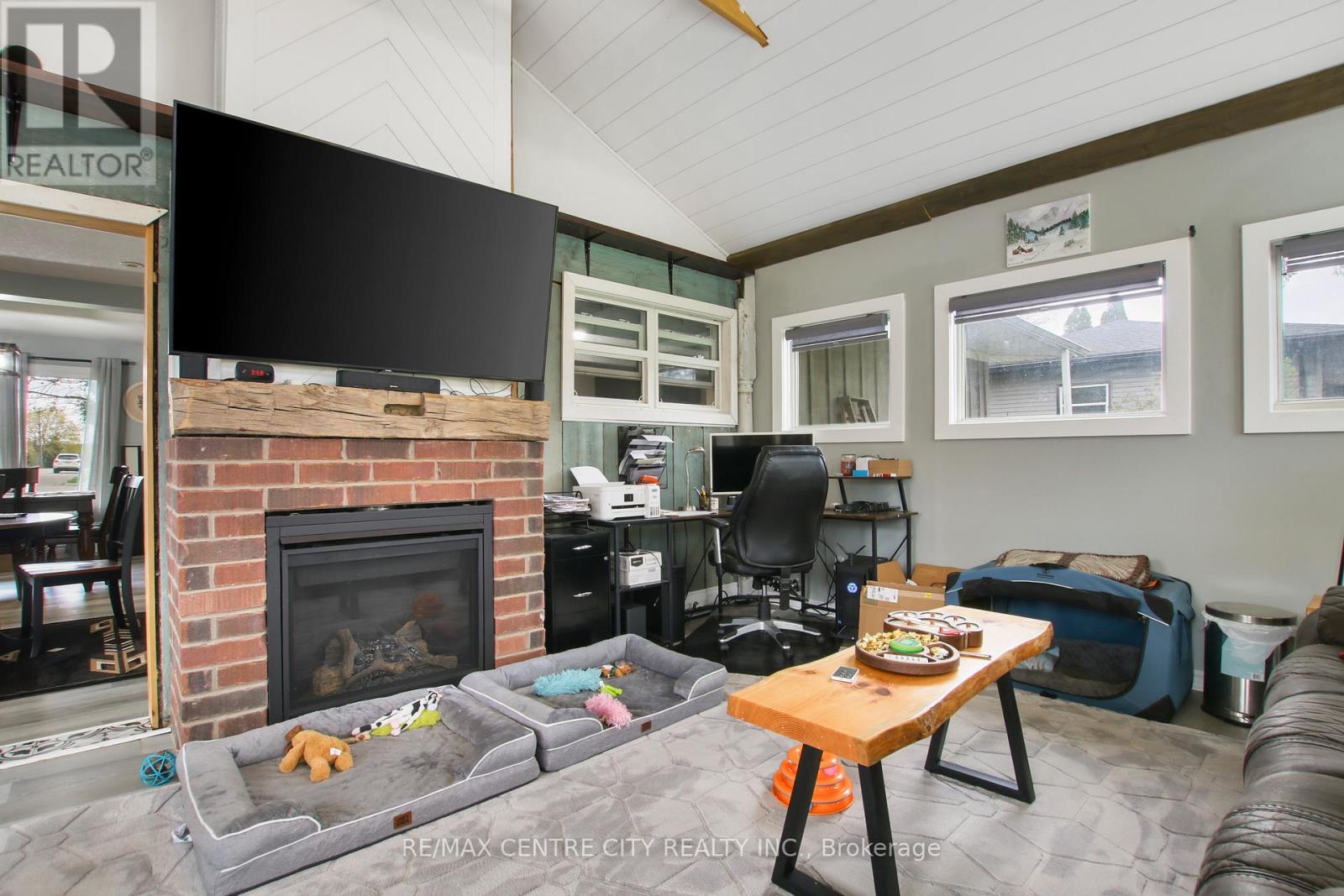 129 DUCHESS AVENUE - 7