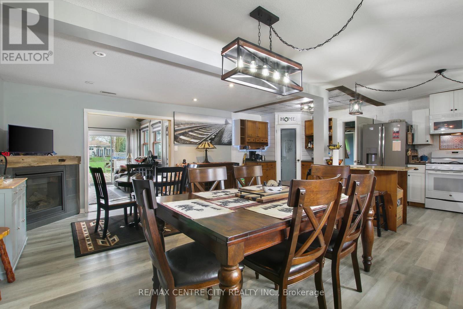 129 DUCHESS AVENUE - 8