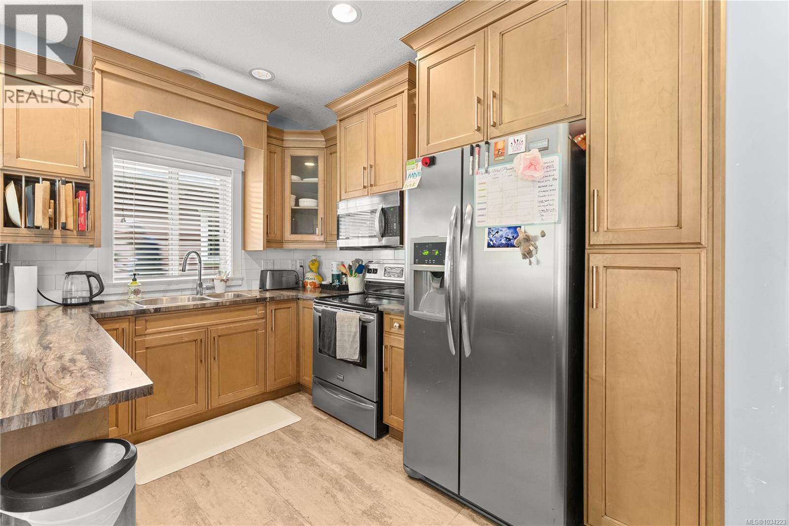 3450 Maveric Rd - 9
