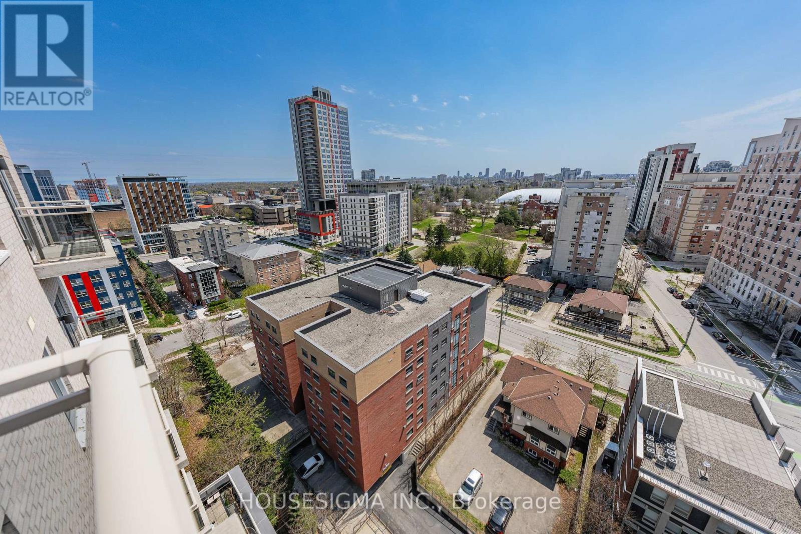 #PH-03 246 LESTER STREET - 38