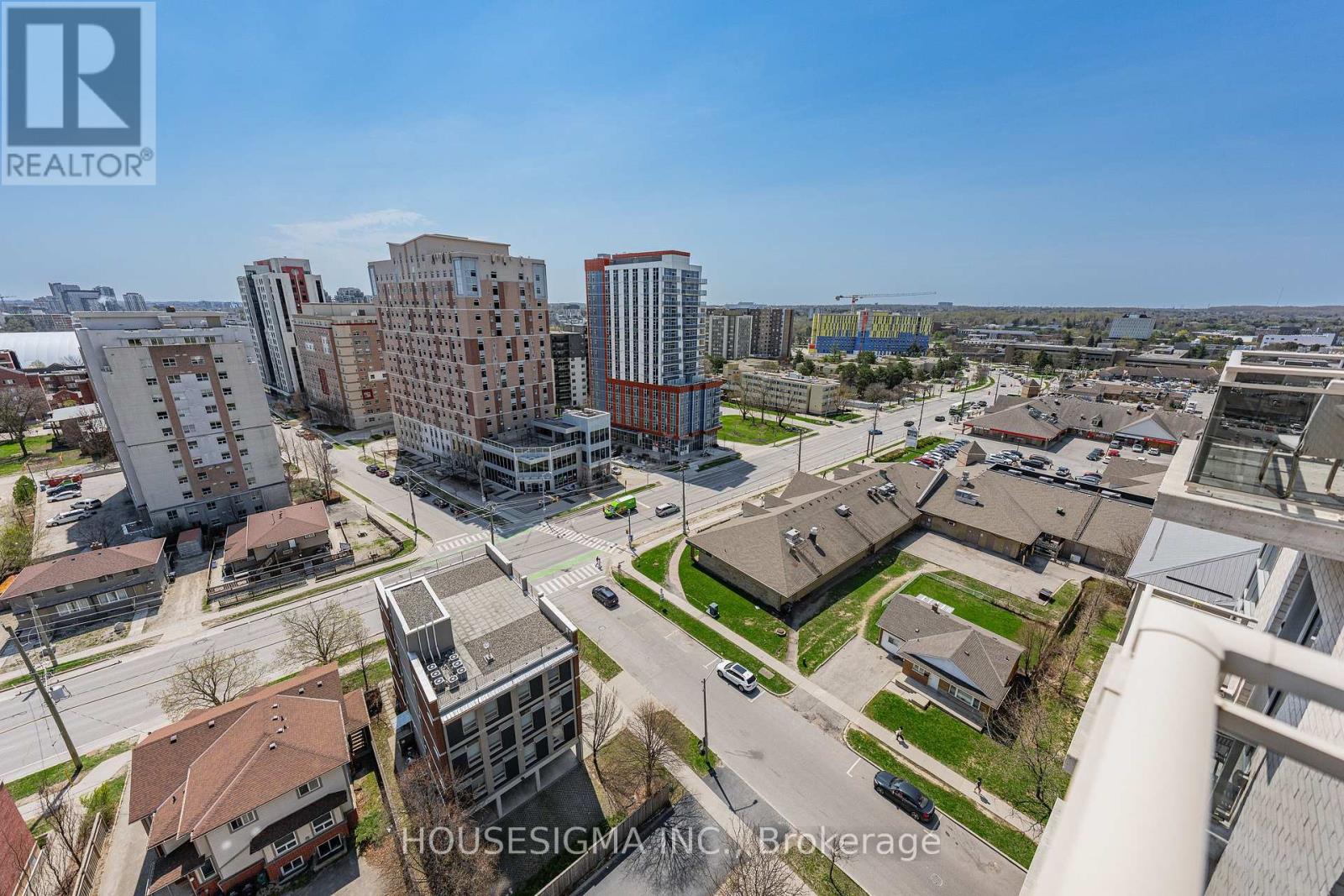 #PH-03 246 LESTER STREET - 41