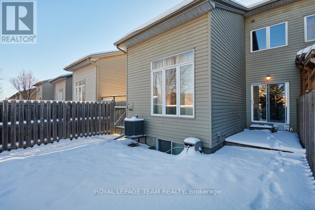 541 SALZBURG DRIVE - 32
