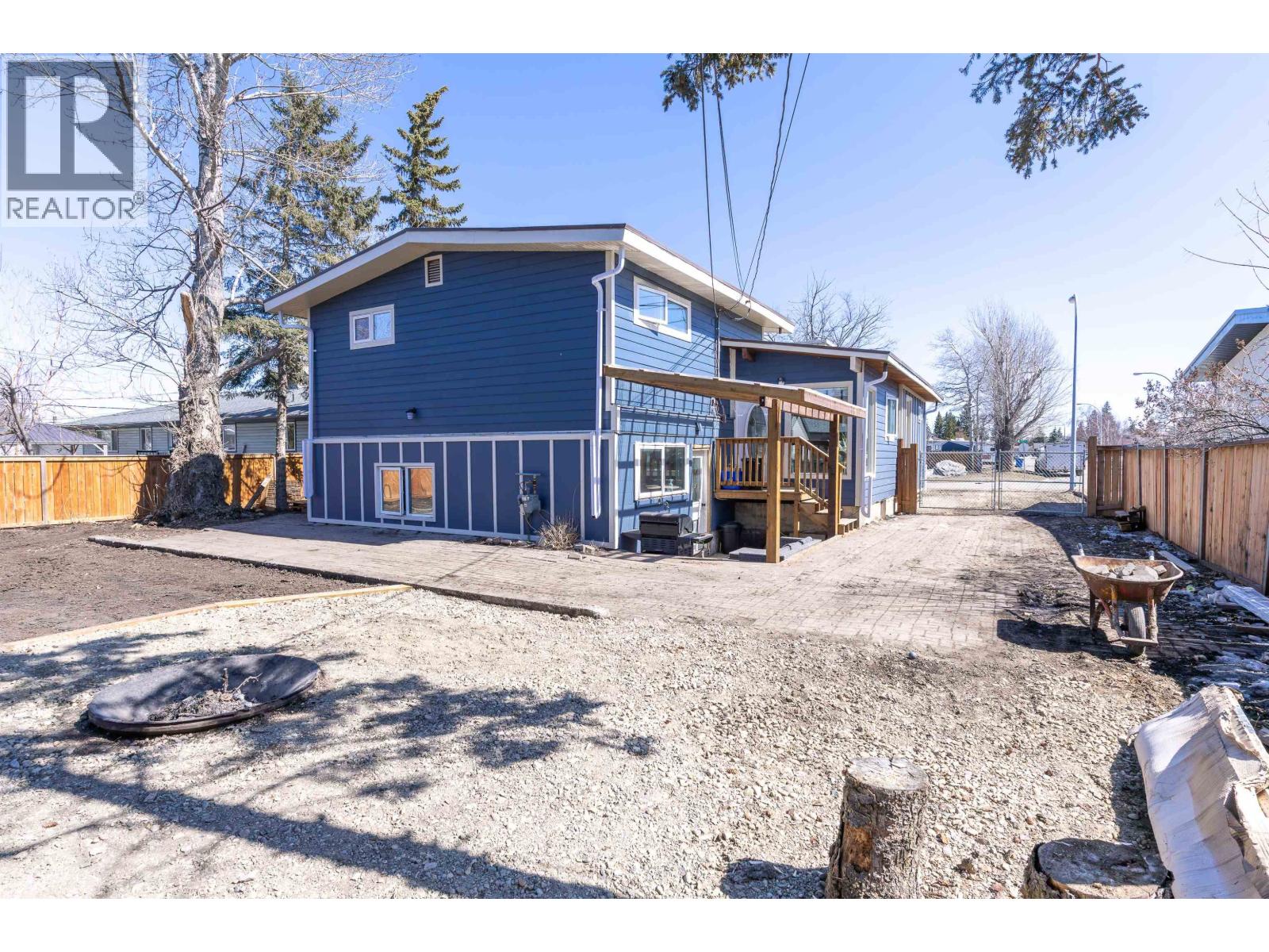 11404 95A STREET - 38
