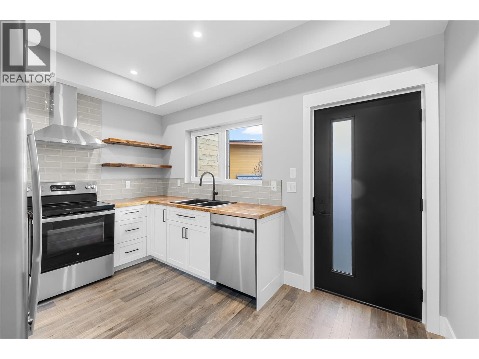 81 Wallinger Avenue - 5