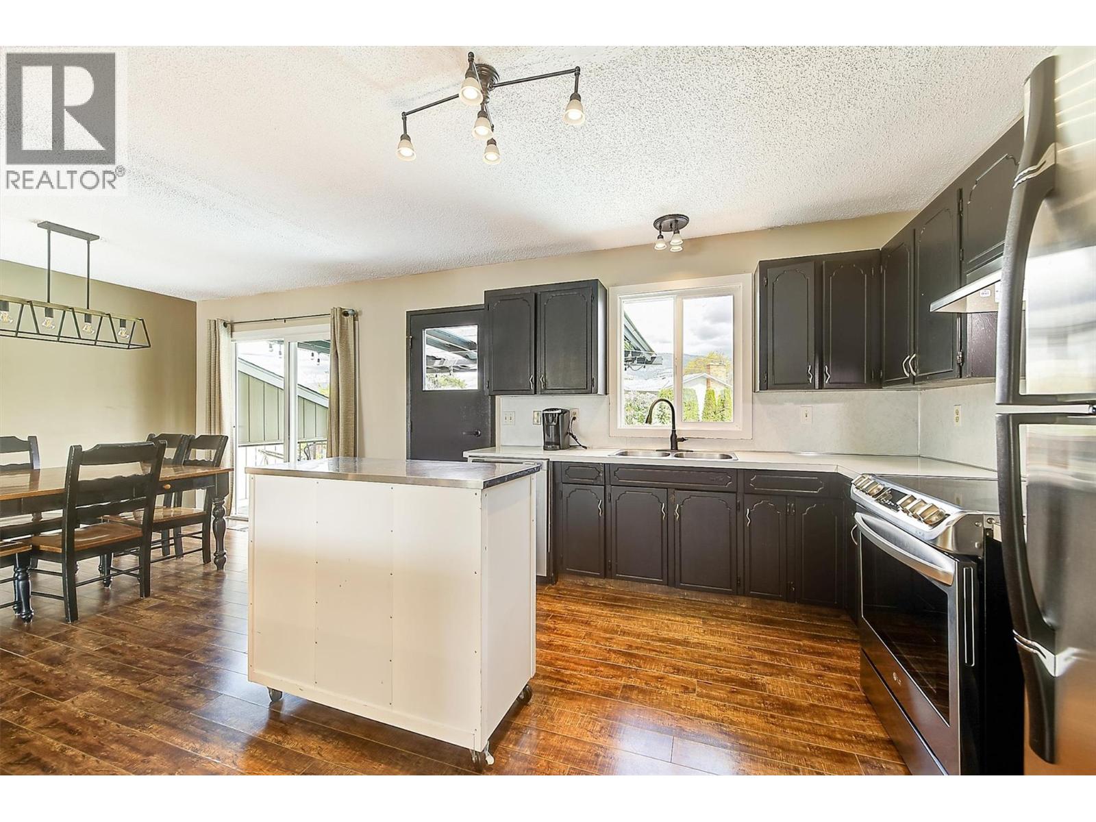 210 Pisces Road, Kelowna