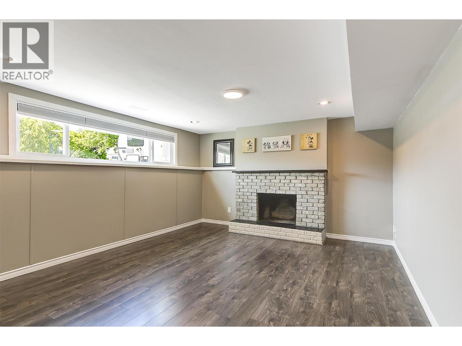 210 Pisces Road - 40