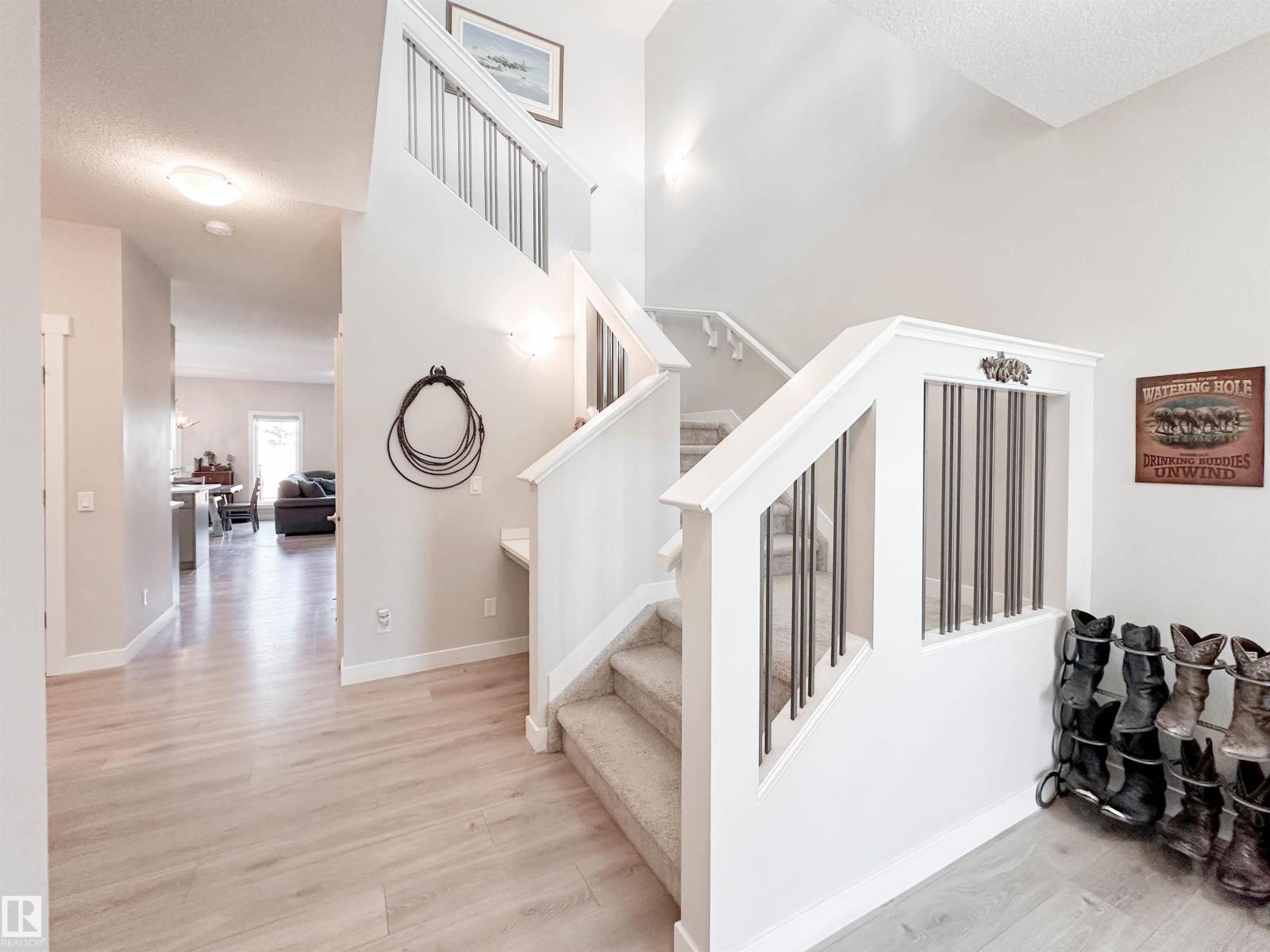 103 JOYAL WY, St. Albert