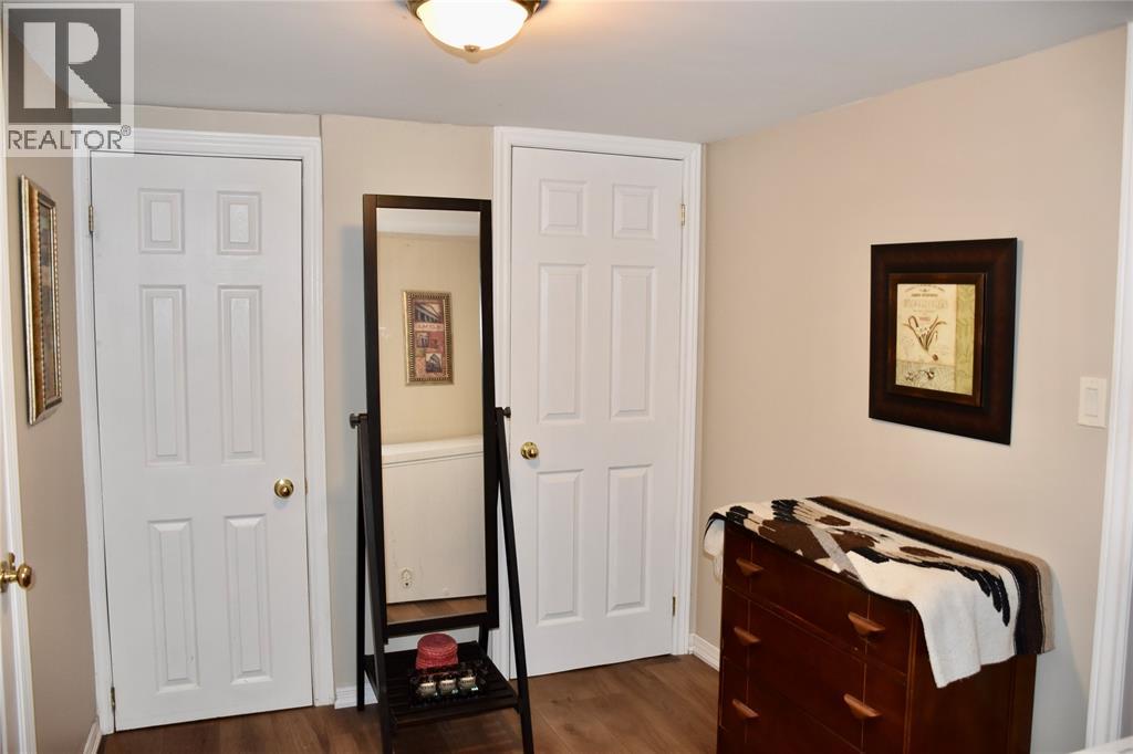 1049 LOCKHART CIRCLE, Sarnia, Ontario, N7S2E4 — Photo 20
