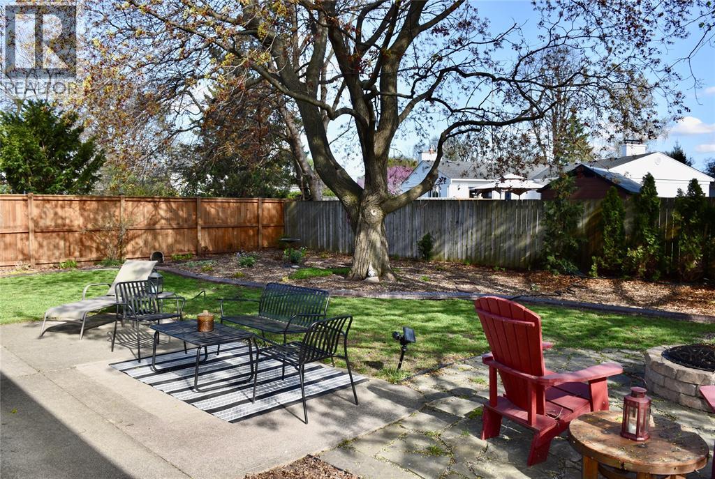 1049 LOCKHART CIRCLE, Sarnia, Ontario, N7S2E4 — Photo 24