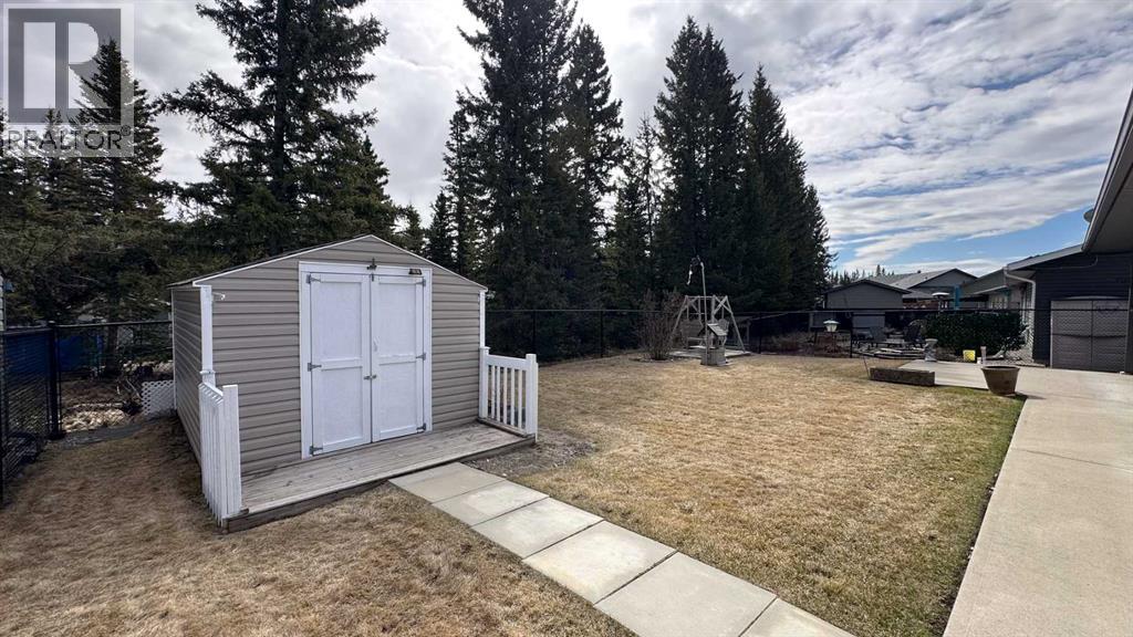 603 5 Street SW — photo 43